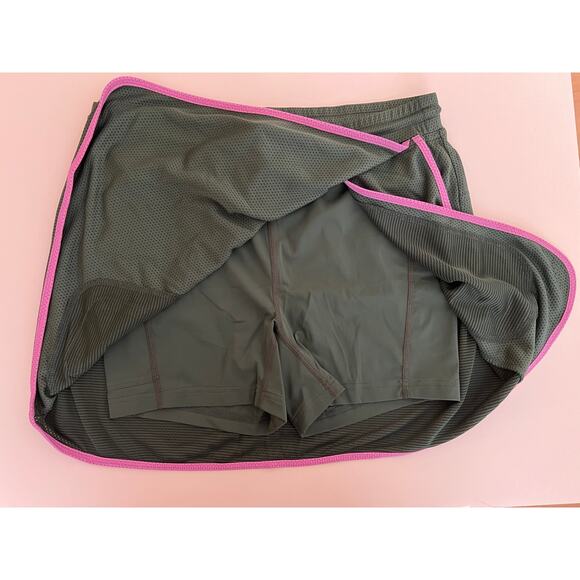Outdoor Voices RecMesh 3.5" Skort - Picture 6 of 6